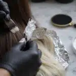 Wie du deine Haare blond bleichst