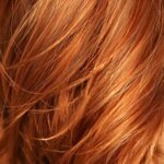 Haarfarben-Auffrischung: Glanz Und Tönung Für Strahlende Herbsthaare