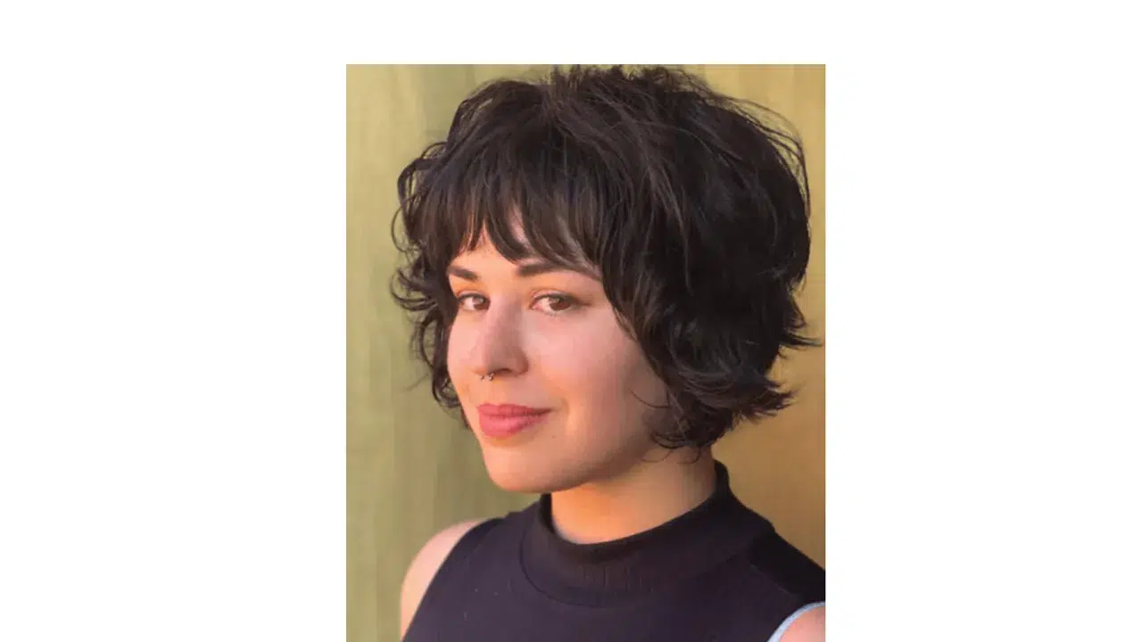 Hair Queens & Kings: Weicher shag: kurzer stufiger Haarschnitt mit Fransen und Textur Weicher shag: kurzer stufiger Haarschnitt mit Fransen und Textur